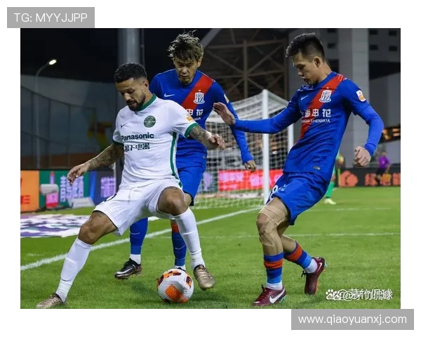 上海绿地申花与国安激战正酣谁将赢得这场足球巅峰对决